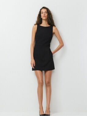 NWT Aritzia Black Bond Dress Sz 10